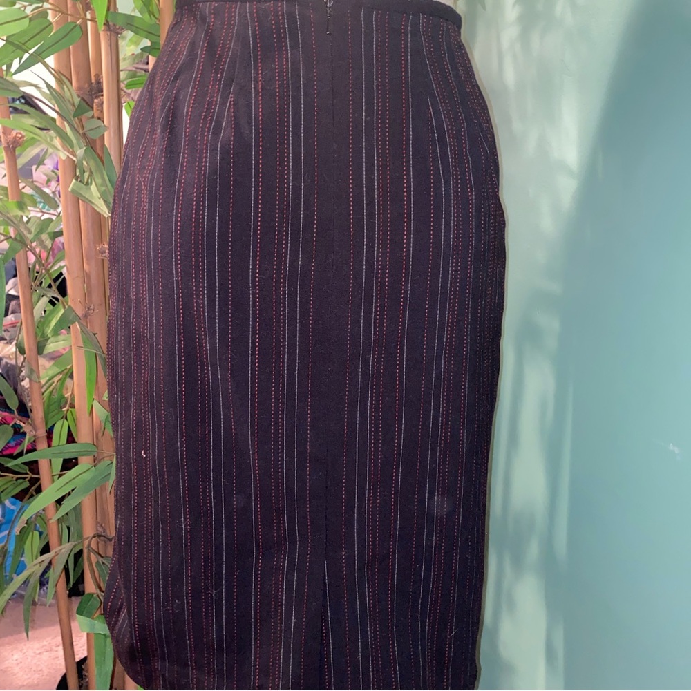 Liz Claiborne Black A-Line Skirt with Red Stripes